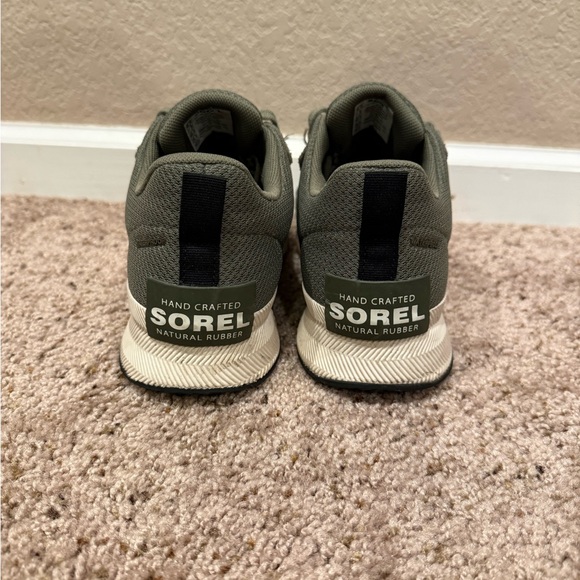 Women’s Sorel boots (size 9.5) - Picture 4 of 9